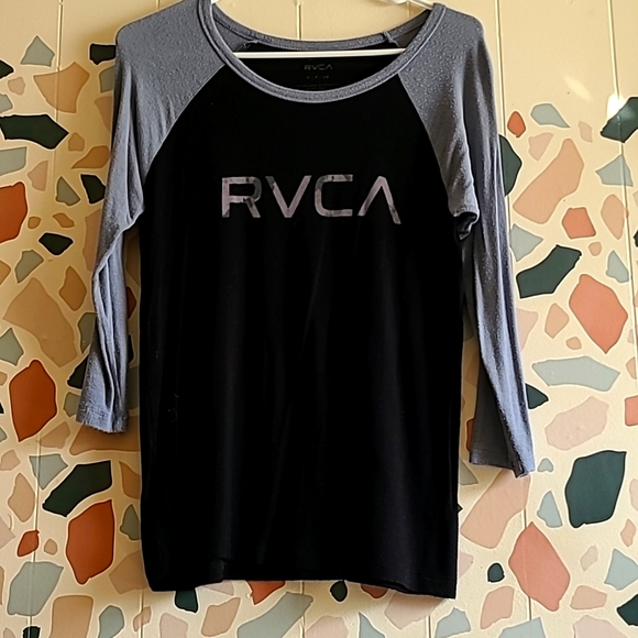 ✨️RVCA 3/4 sleeve baseball tee - Picture 1 of 3